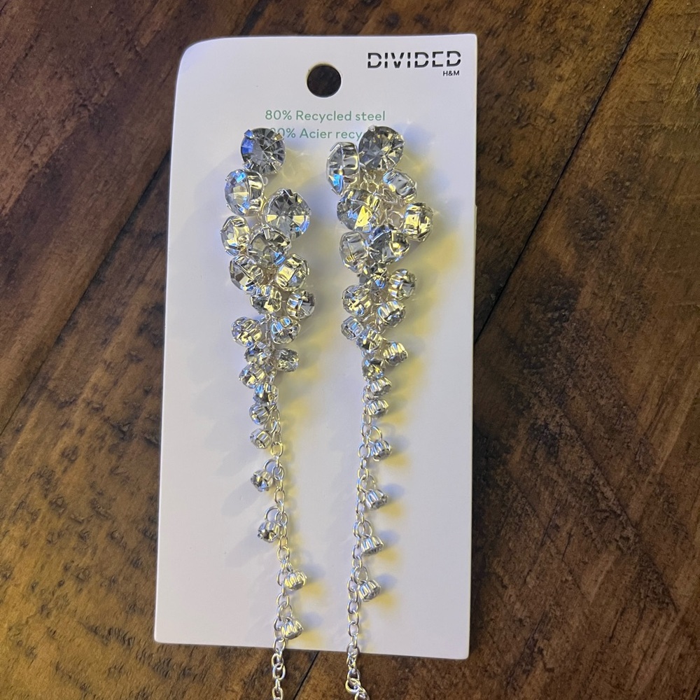 NWT Divided H&M Silver Tone and Crystal Drop Earrings